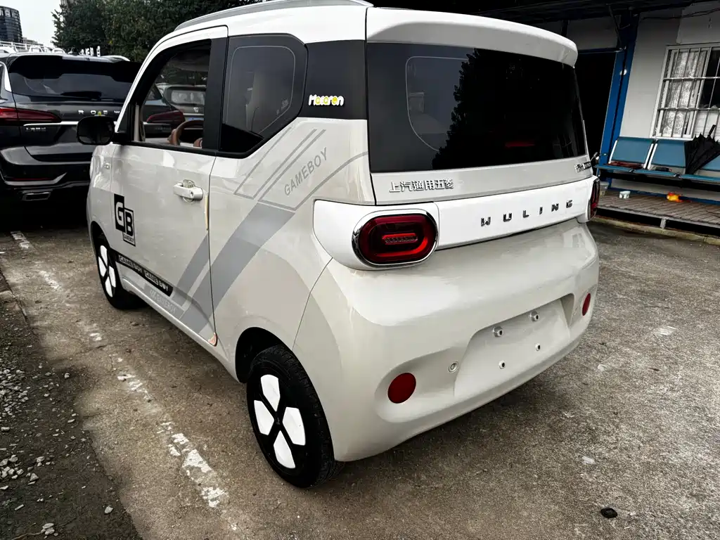 Wuling MINIEV — миниатюра 12