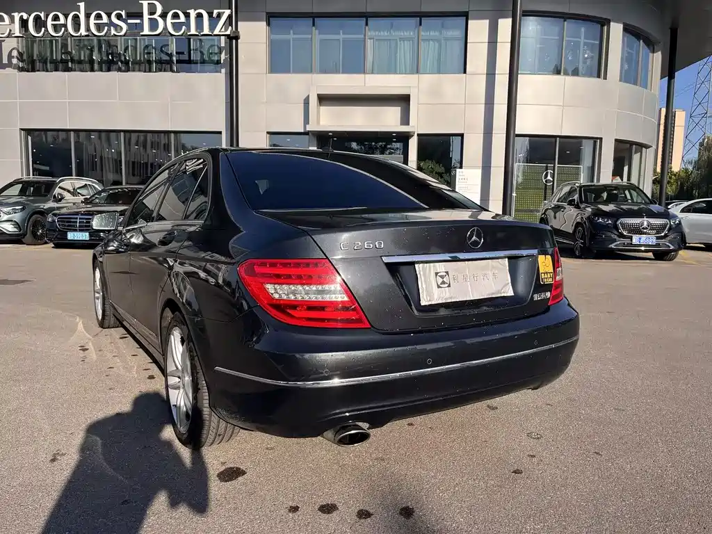 Mercedes-Benz C-Class — миниатюра 12