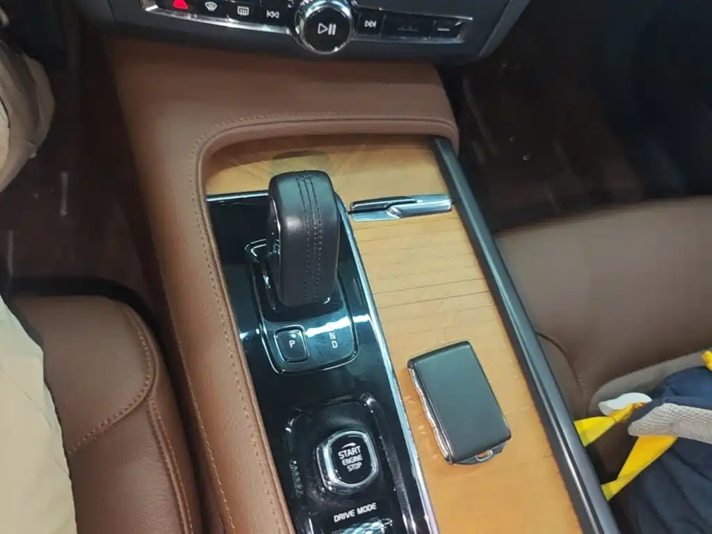 Volvo S90 — миниатюра 14