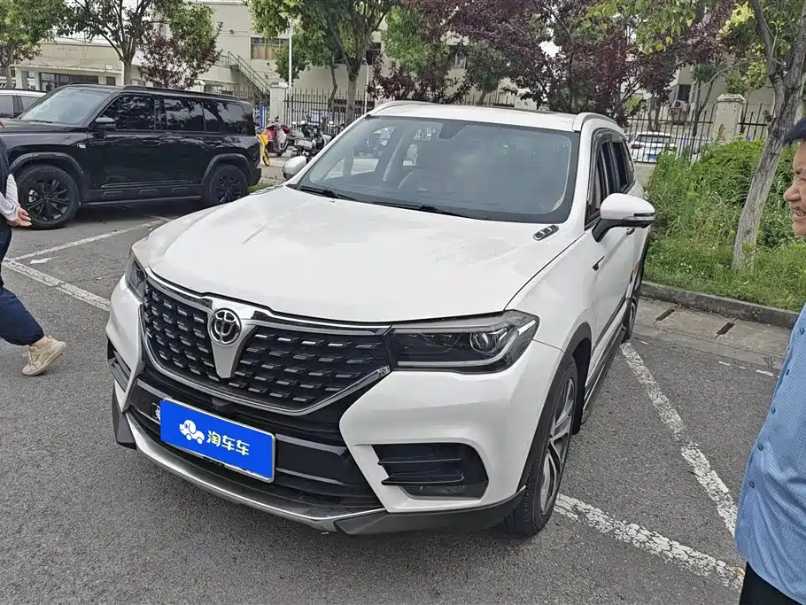 Zhonghua V7 2018