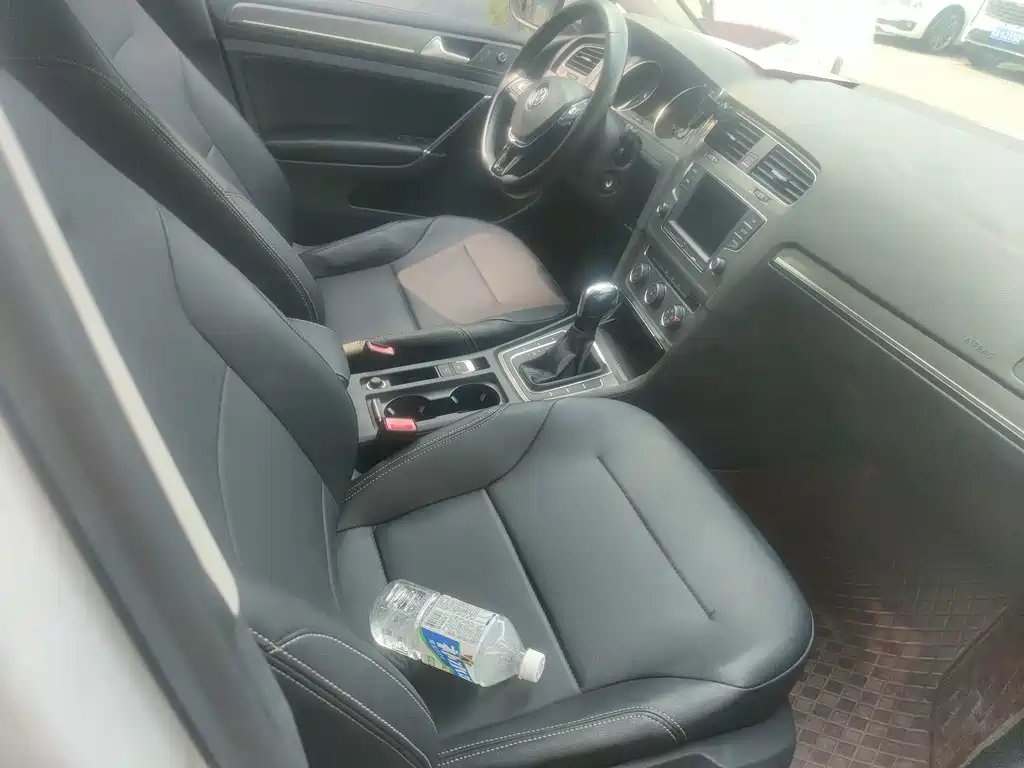 Volkswagen Golf — миниатюра 4