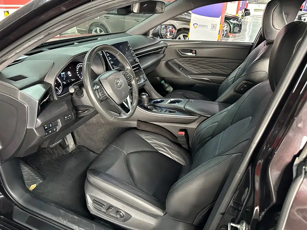Toyota Avalon — миниатюра 7