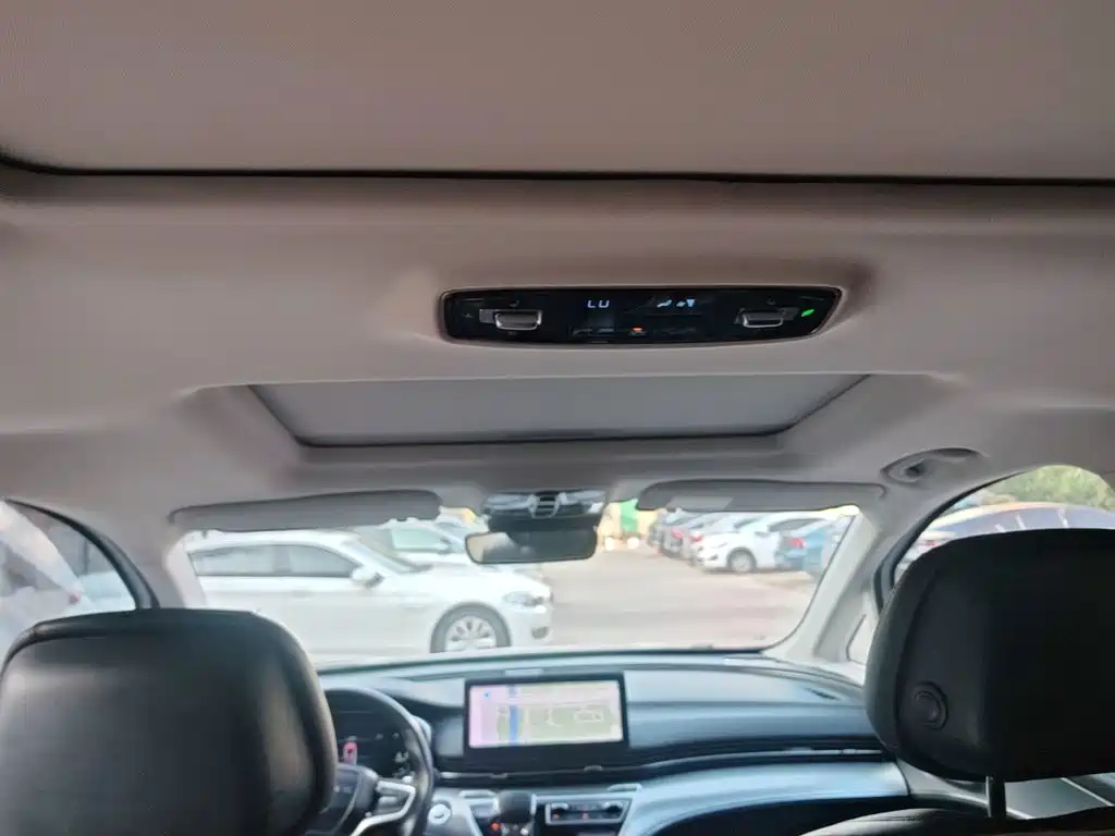 Roewe iMAX8 — миниатюра 18