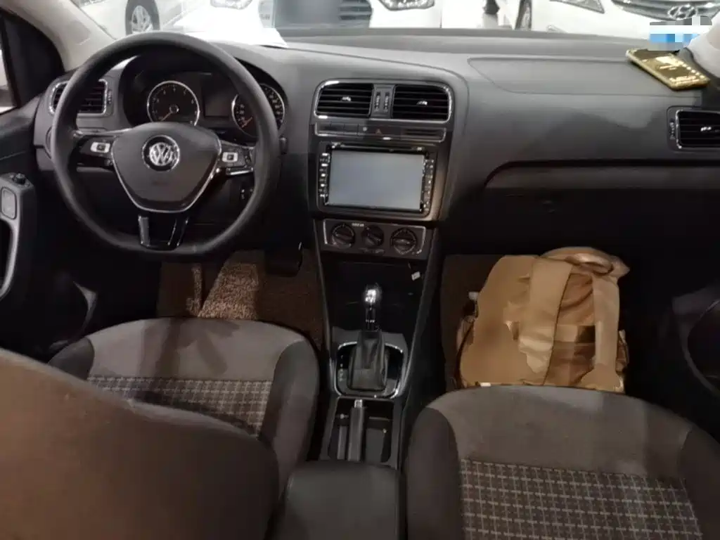 Volkswagen Polo — миниатюра 10