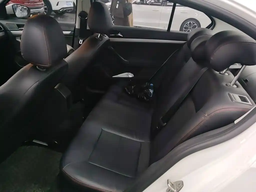 Volkswagen Lavida — миниатюра 17