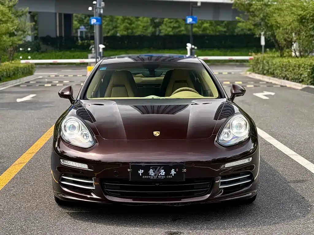 Porsche Panamera — миниатюра 2