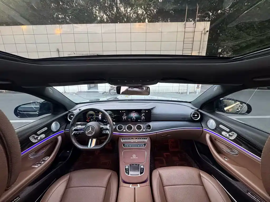 MERCEDES-BENZ E CLASS