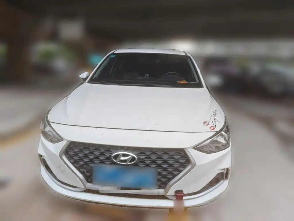 Hyundai Elantra — миниатюра 23