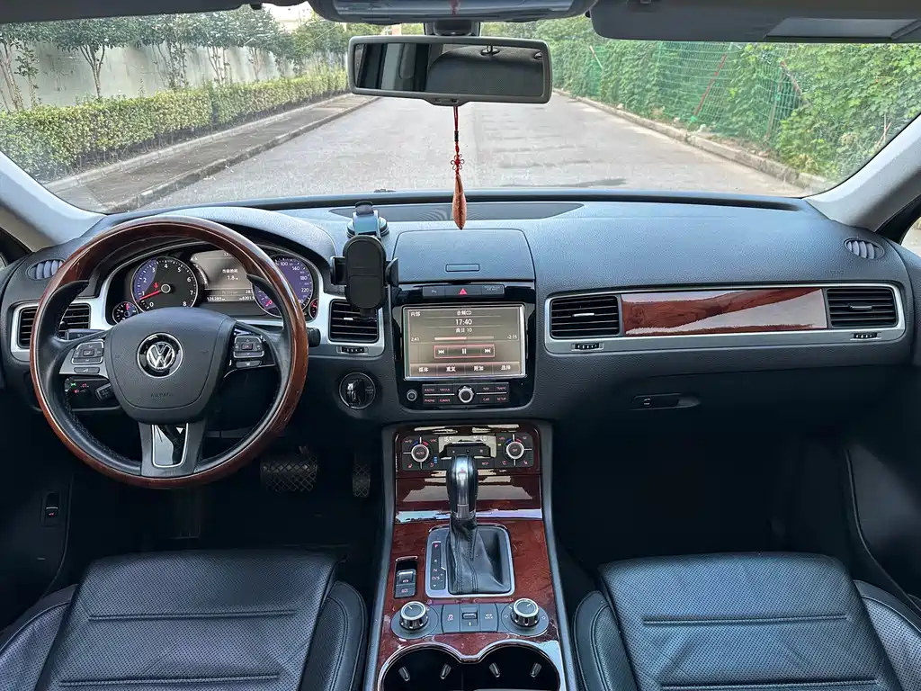 Volkswagen Touareg — миниатюра 30