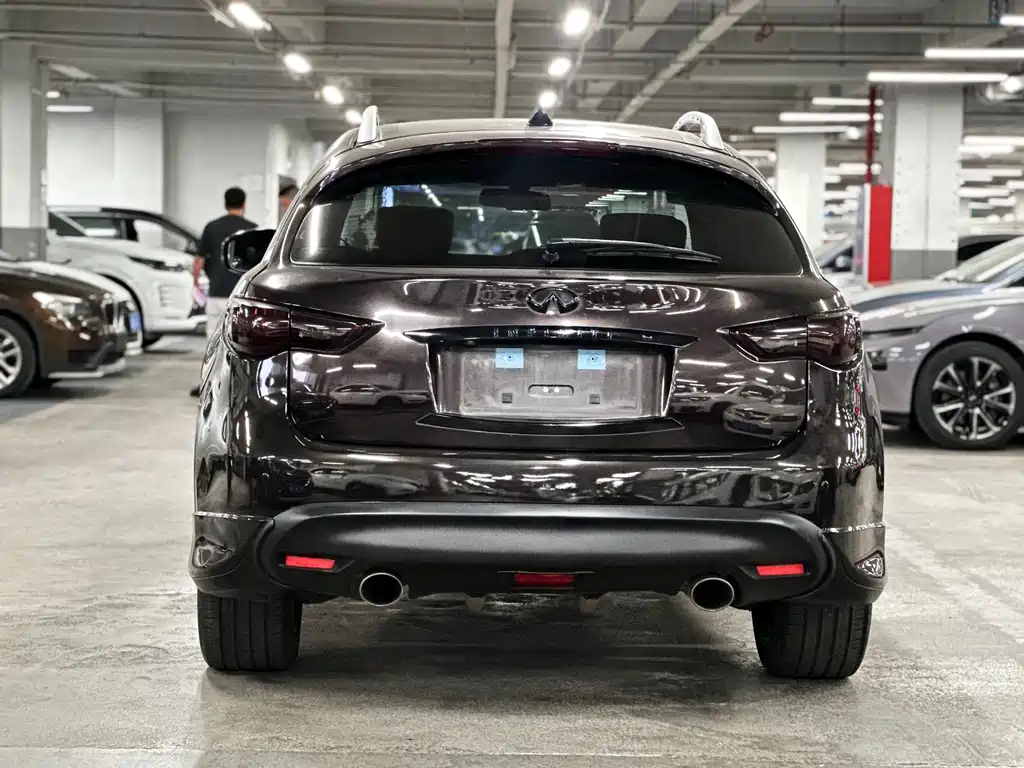 Infiniti FX — миниатюра 5