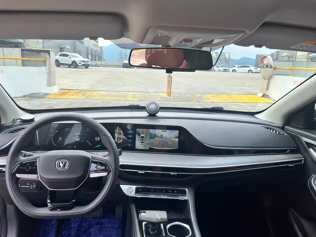 Changan Eado — миниатюра 8