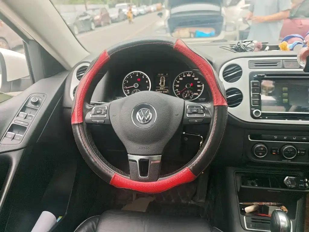 Volkswagen Tiguan — миниатюра 6