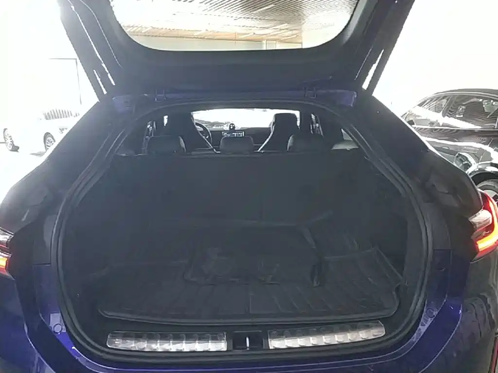 NIO EC6 — миниатюра 19