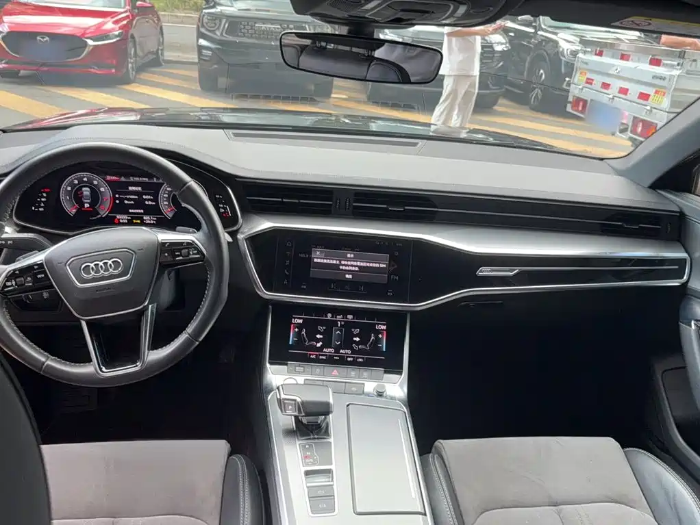Audi A6L — миниатюра 10