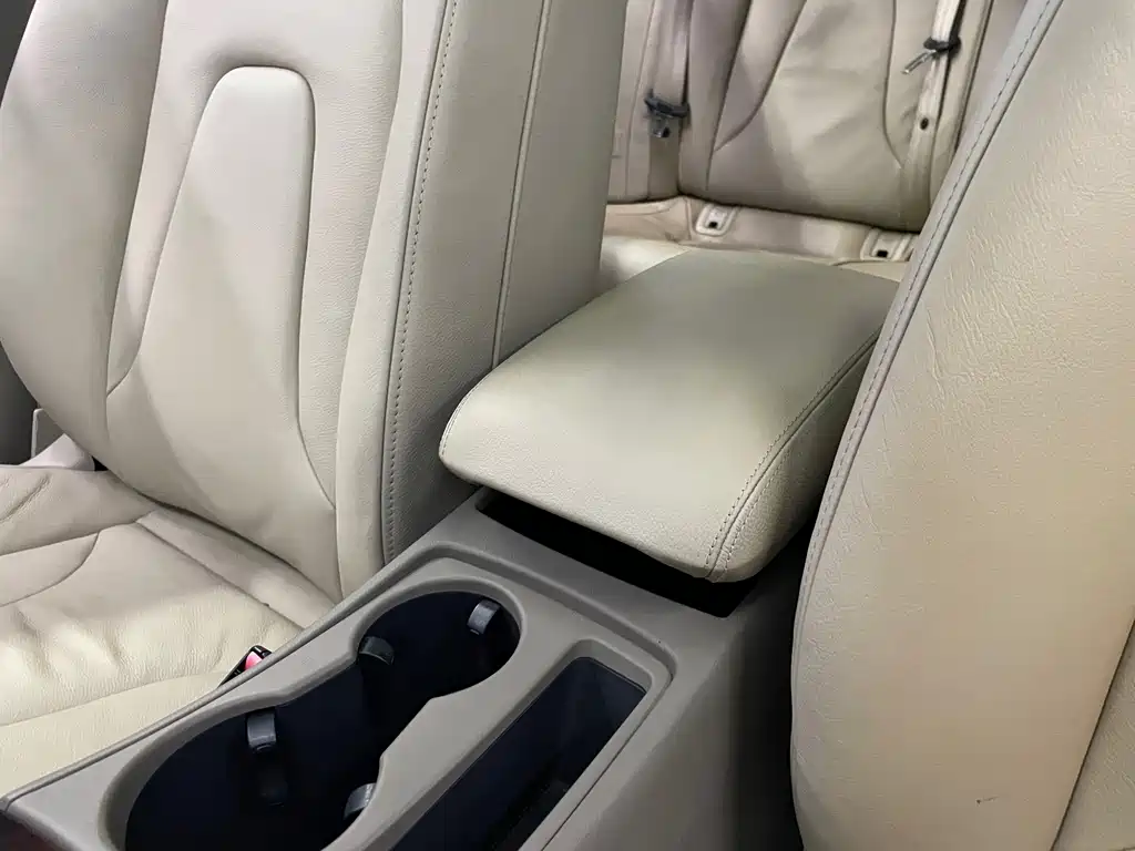 Audi A4L — миниатюра 26