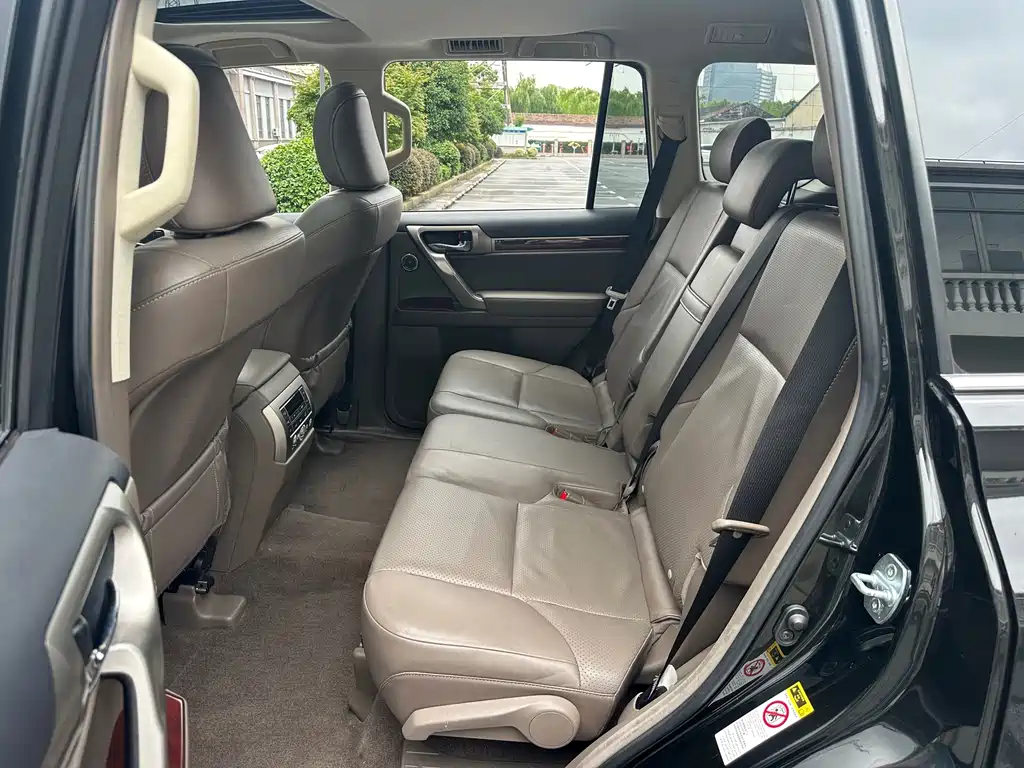 Lexus GX — миниатюра 21