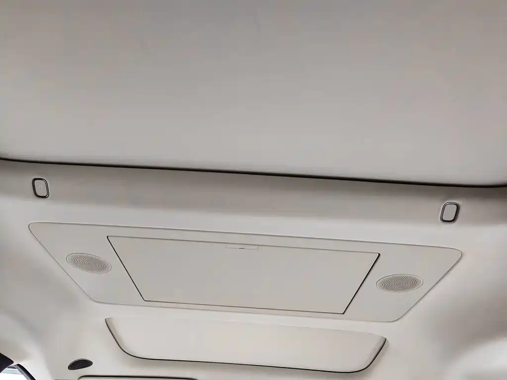 Li Auto Li MEGA — миниатюра 9