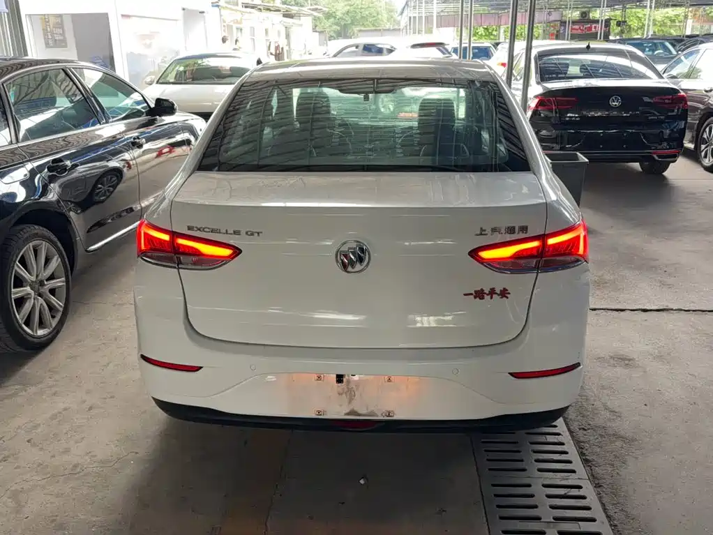 Buick Excelle — миниатюра 4