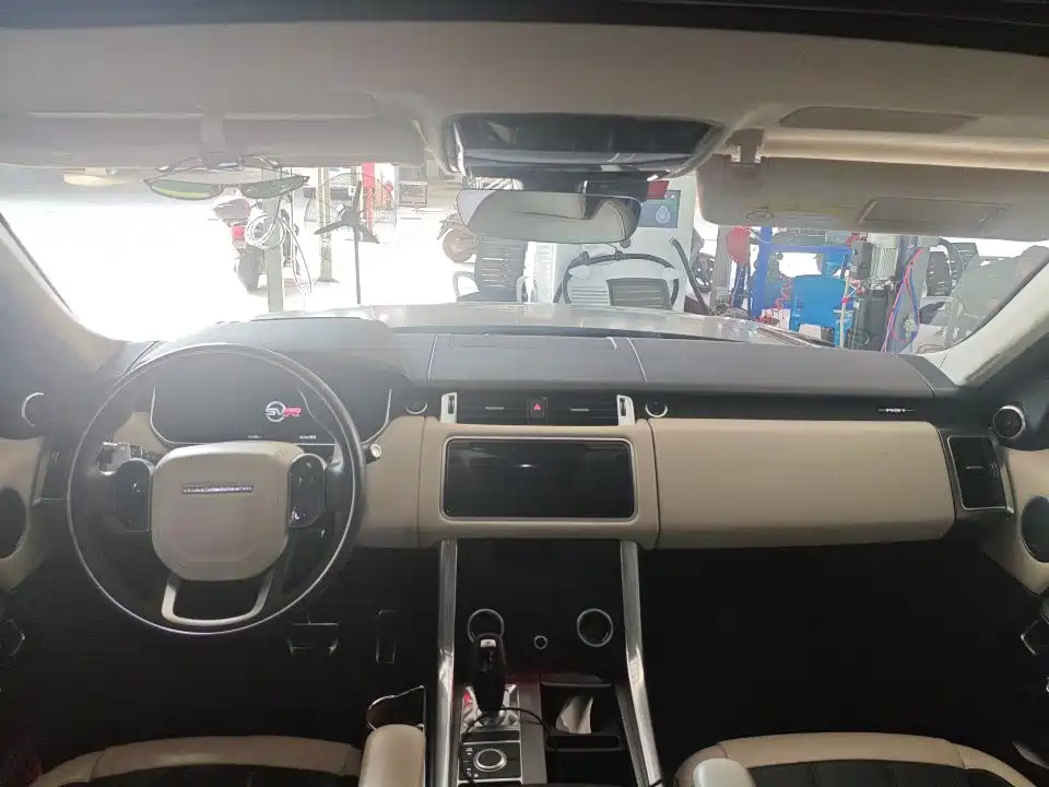 Land Rover Sport — миниатюра 4