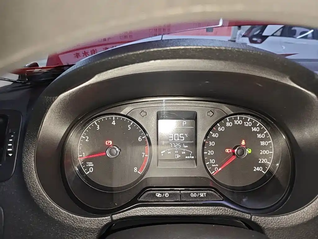 Volkswagen Polo — миниатюра 12