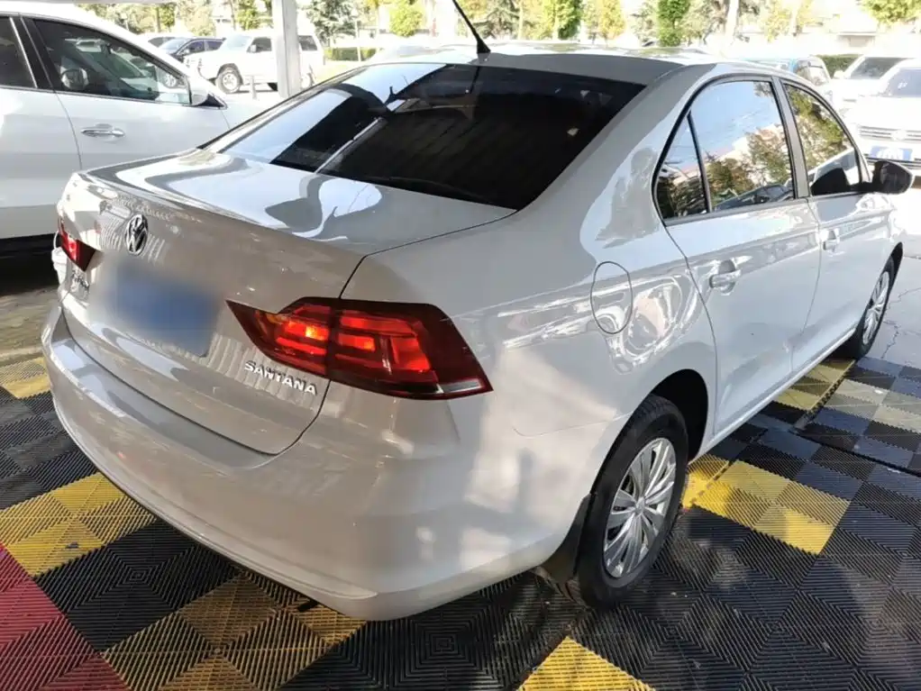 Volkswagen Santana — миниатюра 7