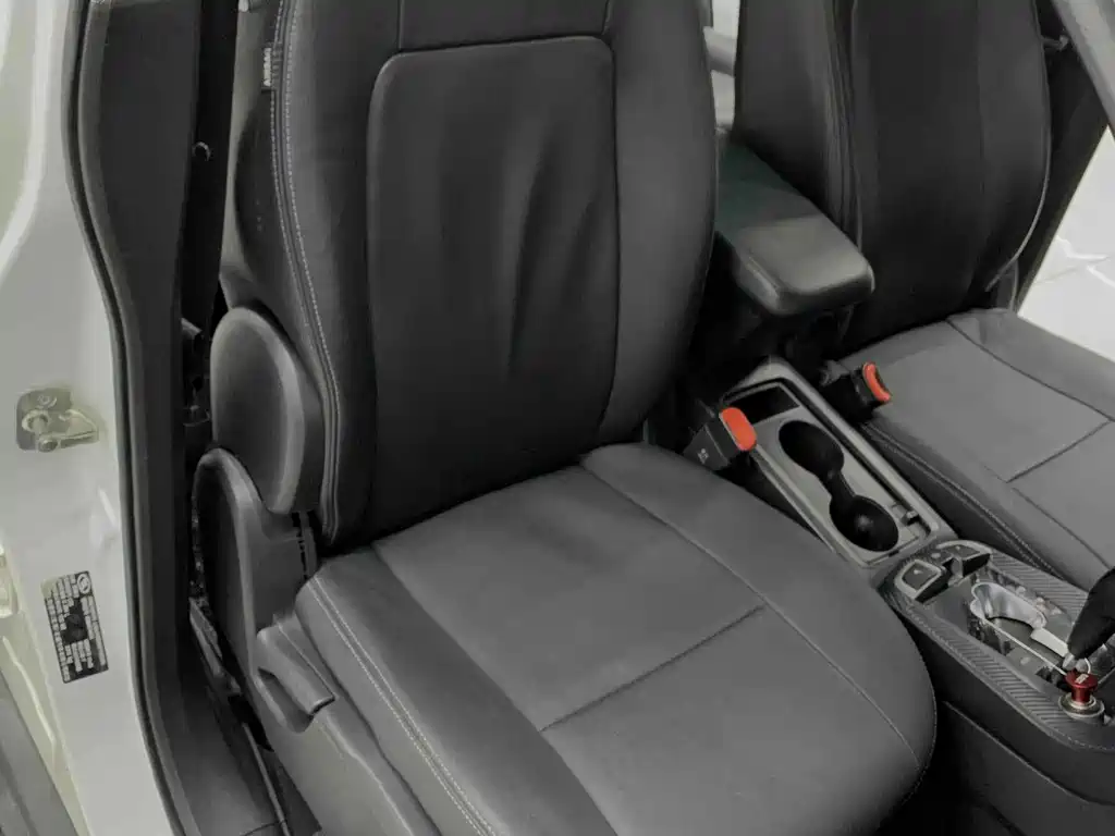 Chevrolet Captiva — миниатюра 8