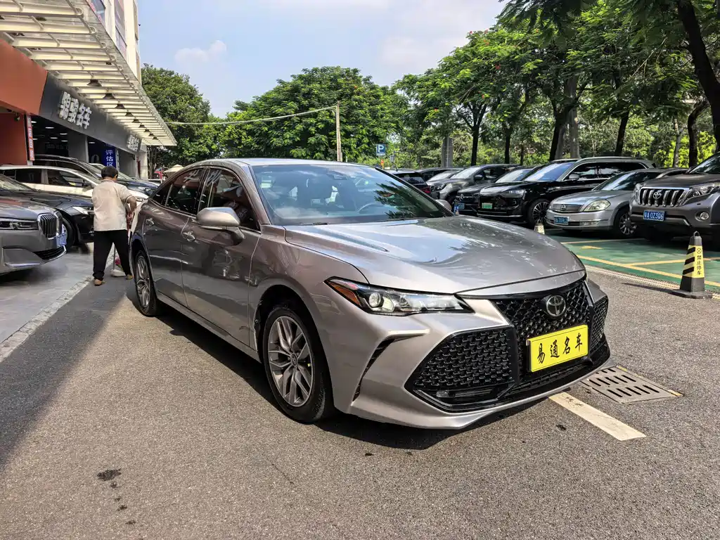 Toyota Avalon — миниатюра 4