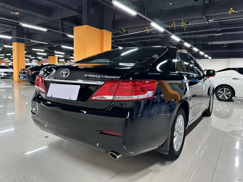 Toyota Camry — миниатюра 15