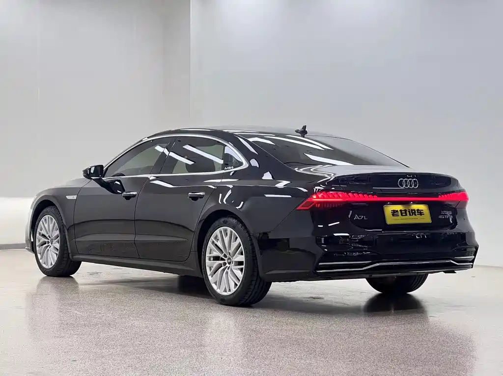 Audi A7L — миниатюра 5