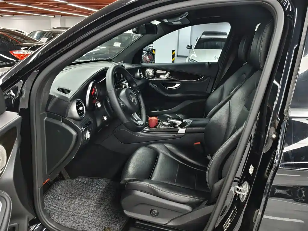 Mercedes-Benz GLC 2016 GLC 260 4MATIC Luxury