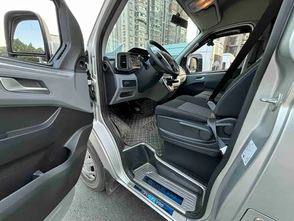 MAXUS V80 — миниатюра 18