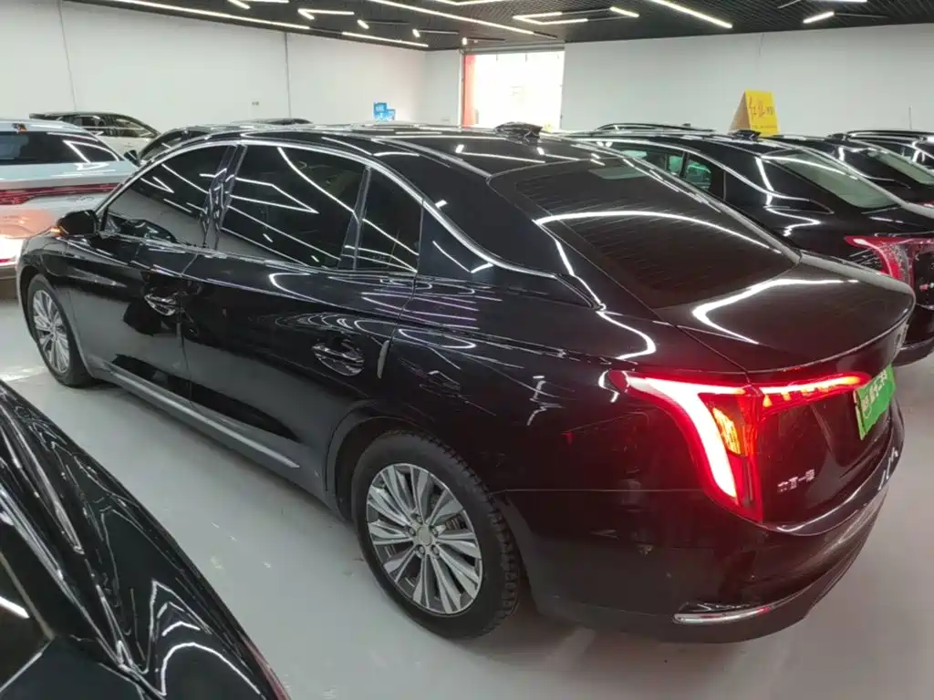 Hongqi Hongqi E-QM5 — миниатюра 5