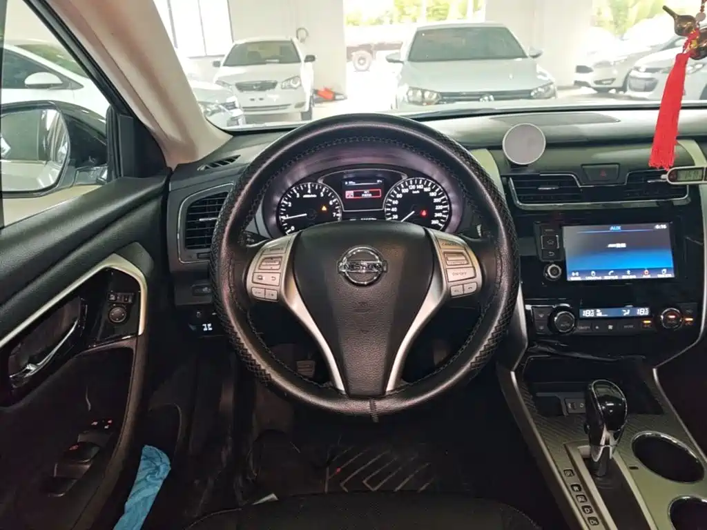Nissan Teana — миниатюра 11