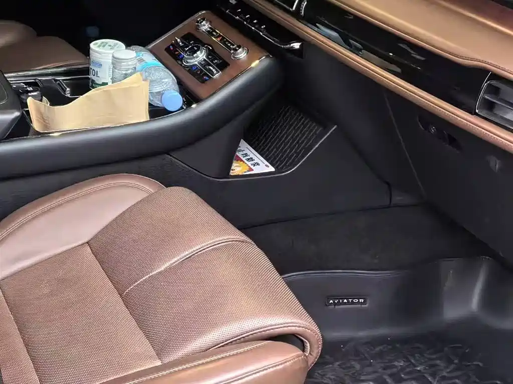 Lincoln Aviator 2021 3.0T V6