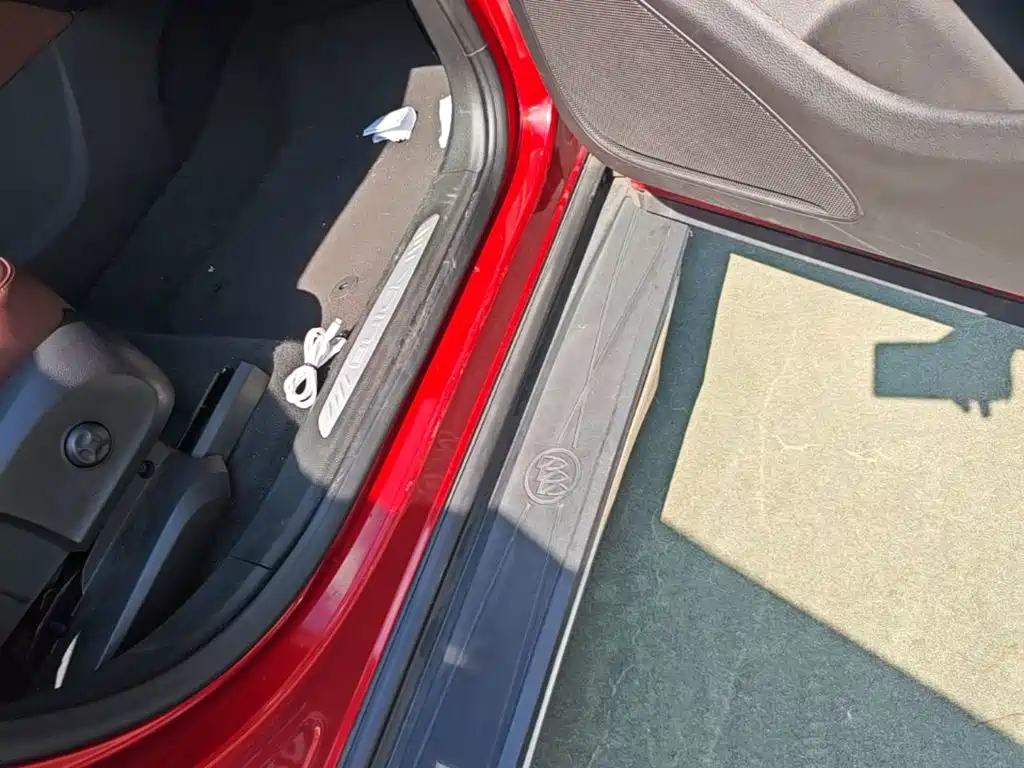 Buick Envision Plus — миниатюра 21