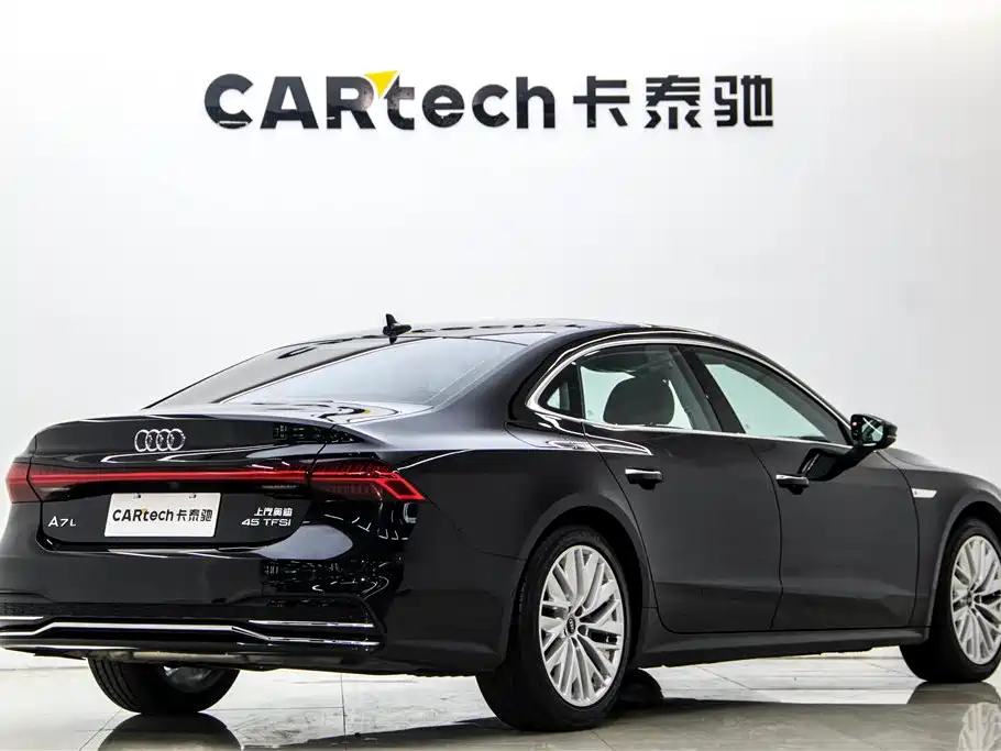 Audi A7L 2024 45TFSI S-line