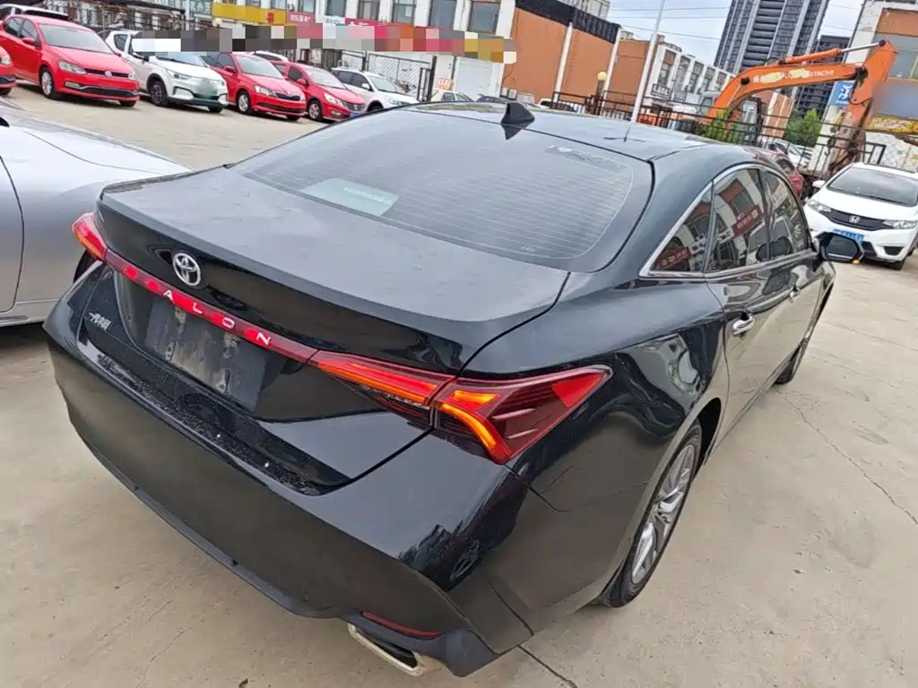 Toyota Avalon — миниатюра 7