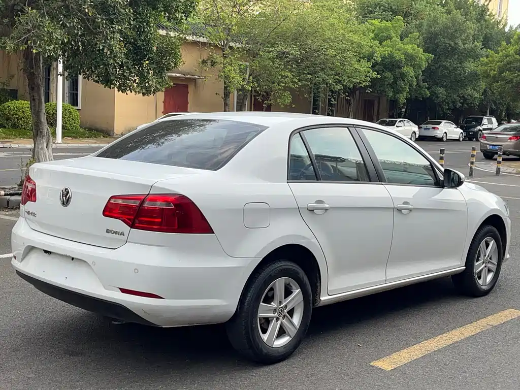 Volkswagen Bora — миниатюра 6