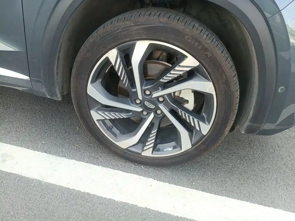 Geely Xingyue L — миниатюра 10