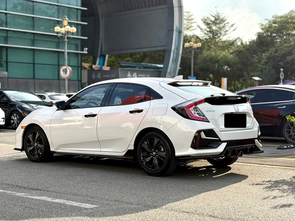 Honda Civic — миниатюра 10