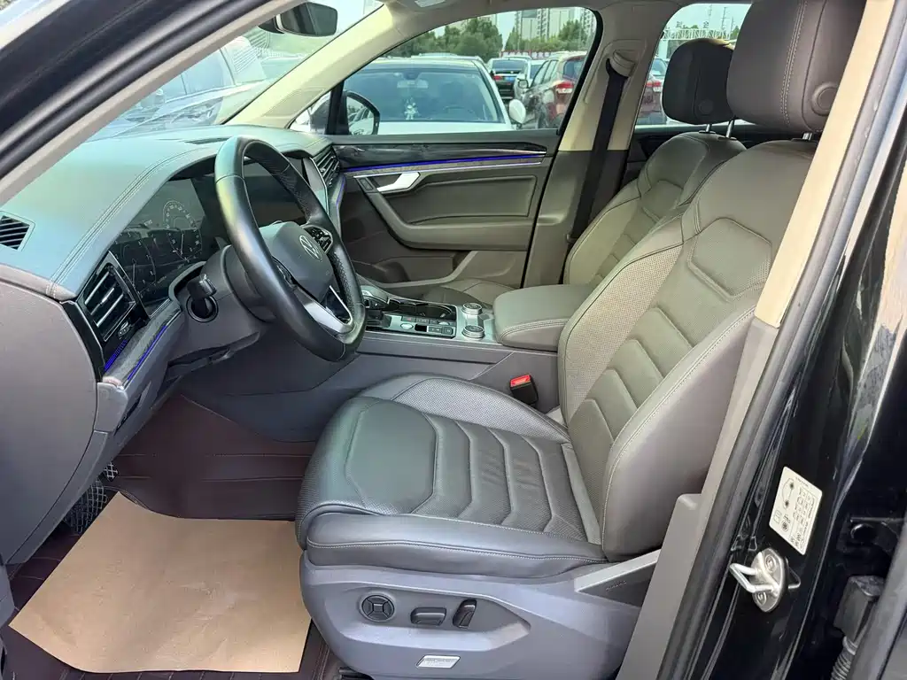 Volkswagen Touareg — миниатюра 4