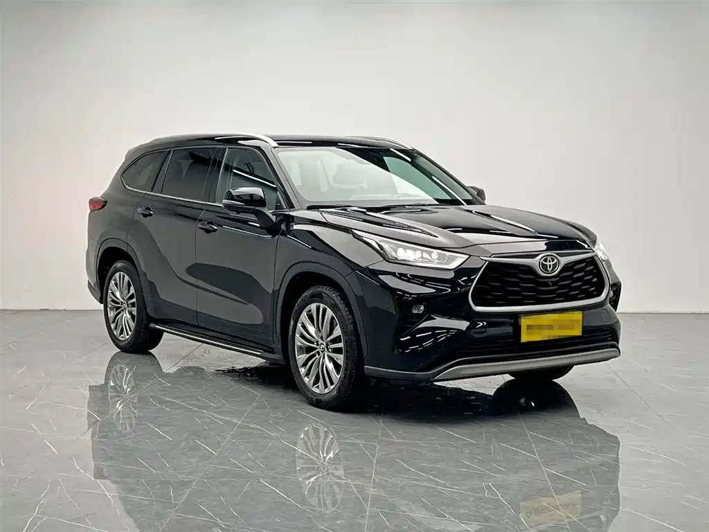 Toyota Highlander 2022 380T Luxury 7 мест