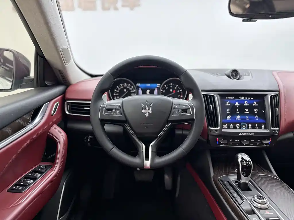 Maserati Levante — миниатюра 7