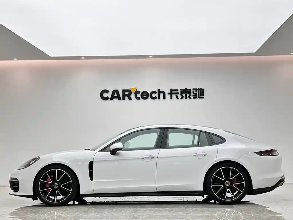 Porsche Panamera — миниатюра 2