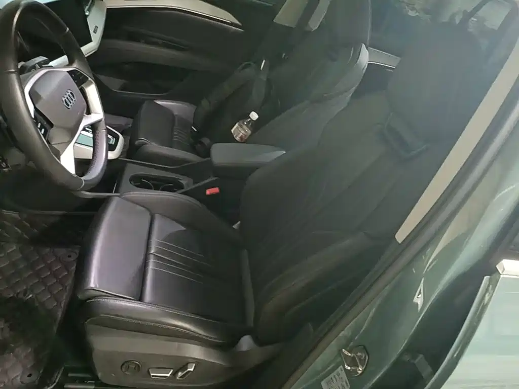 Audi Q5 e-tron — миниатюра 15