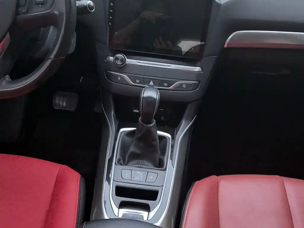 Peugeot 408 — миниатюра 13