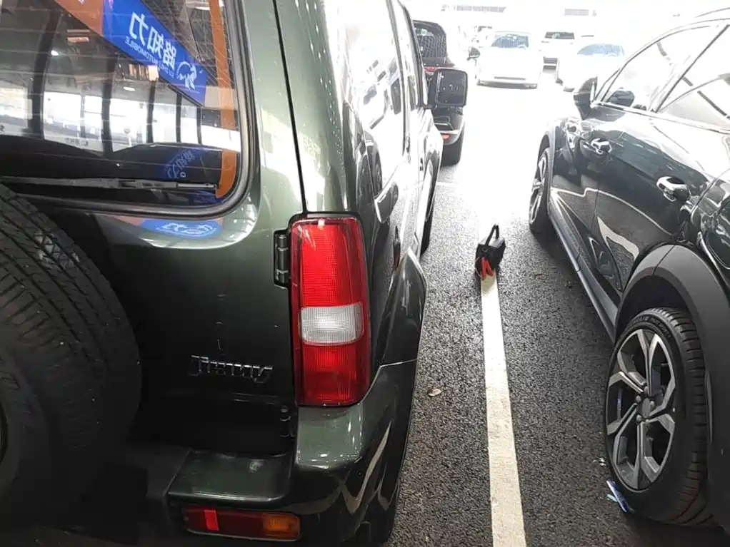 Suzuki Jimny — миниатюра 8