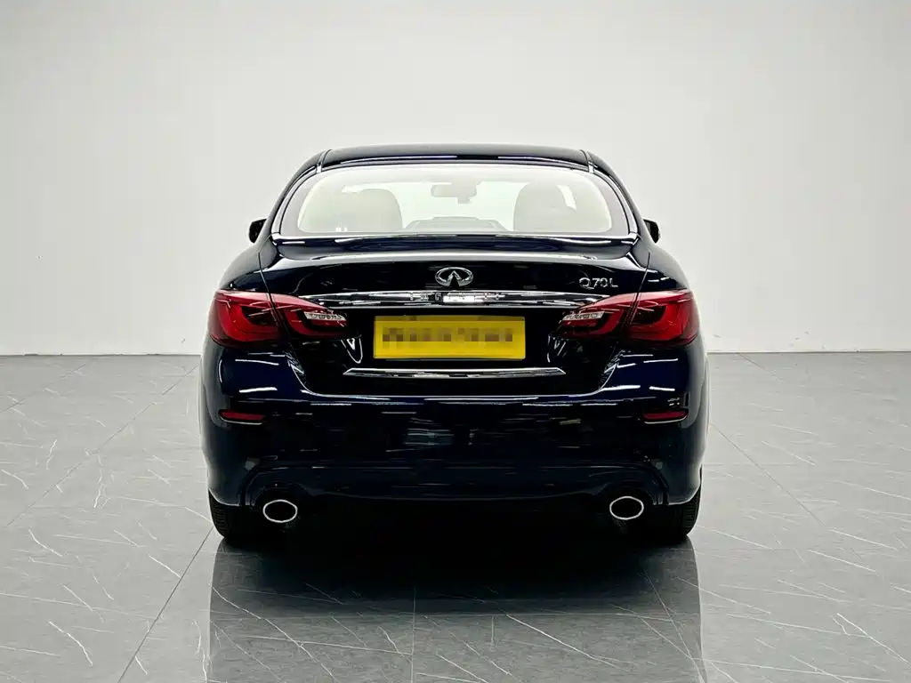 Infiniti Q70 — миниатюра 5