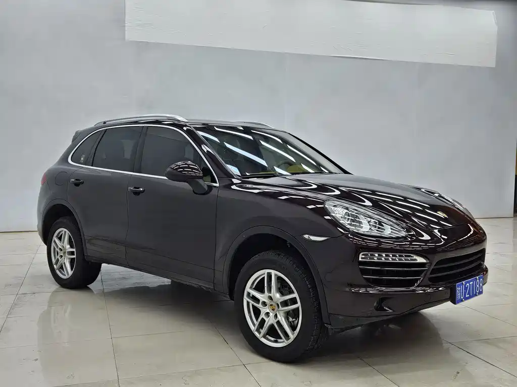 Porsche Cayenne 2014 Cayenne Platinum Edition 3.0T