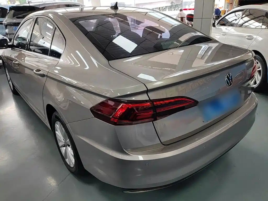 Volkswagen Bora — миниатюра 5